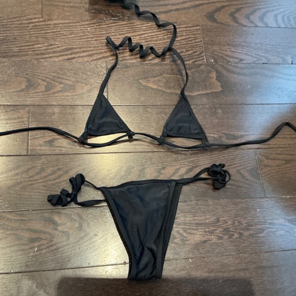 Bikini set - Picture 2 of 3